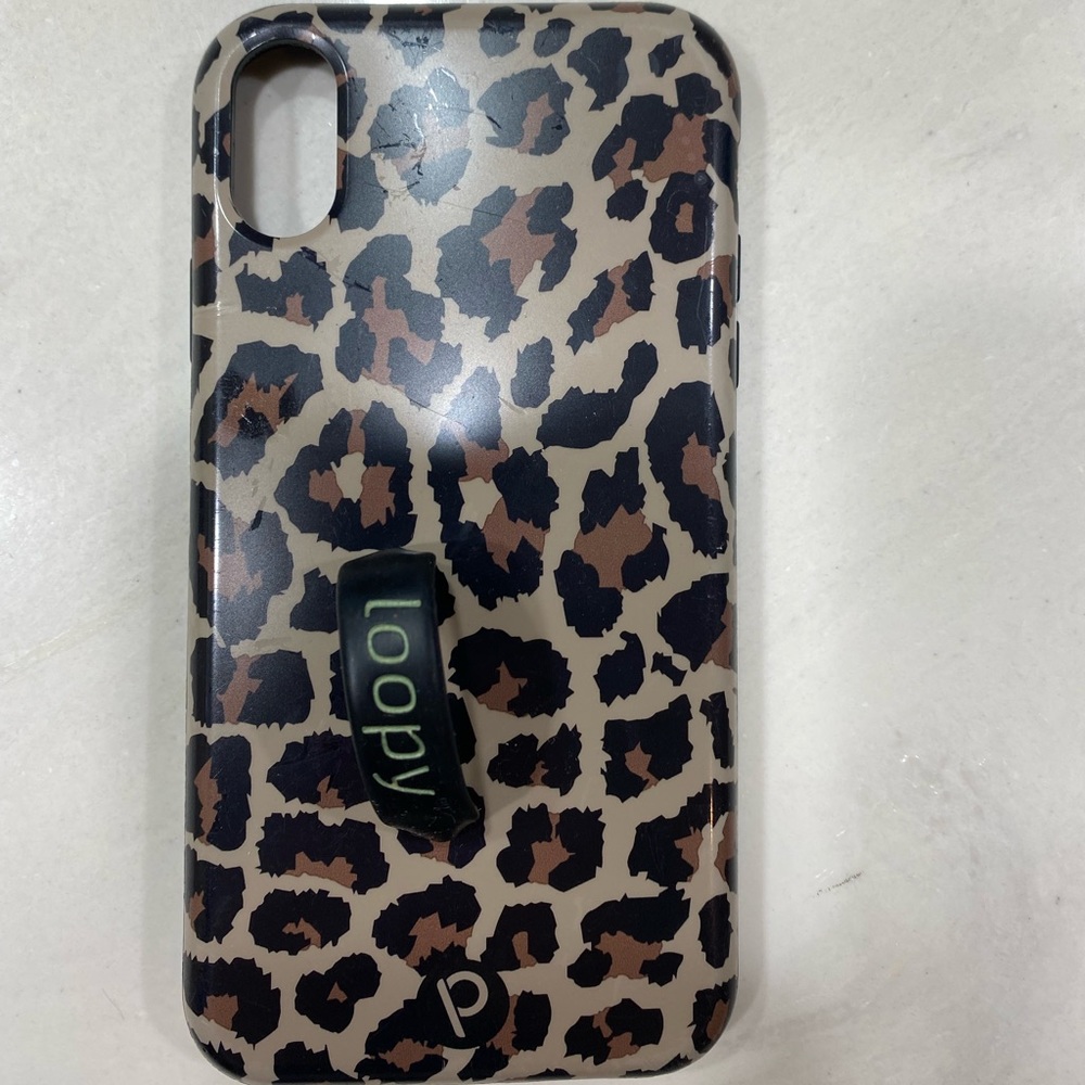 iPhone XR leopard loopy case